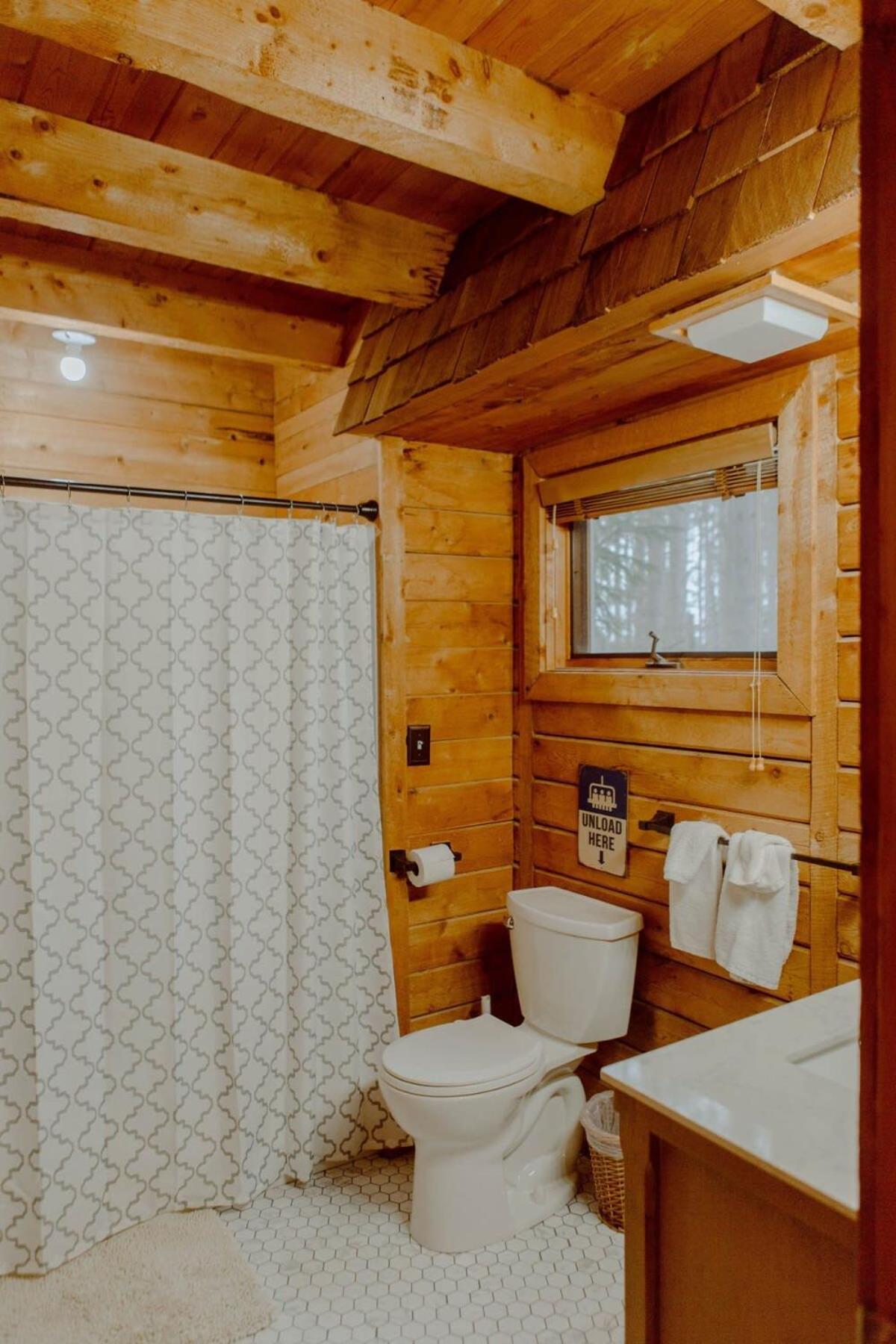 Crystal Mountain Cabin-Shuttle Pass Included! Thompsonville المظهر الخارجي الصورة
