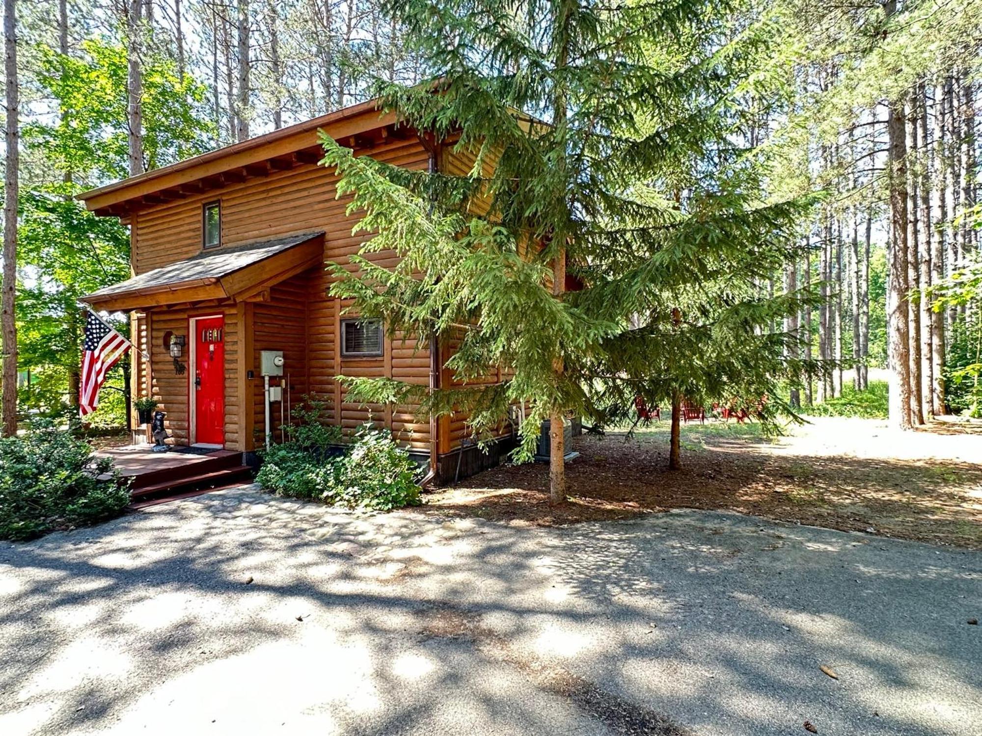 Crystal Mountain Cabin-Shuttle Pass Included! Thompsonville المظهر الخارجي الصورة